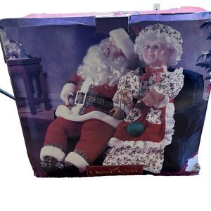Grandeur Noel Santa And Mrs. Claus Animated Musical Figurine Tested/Works 1995